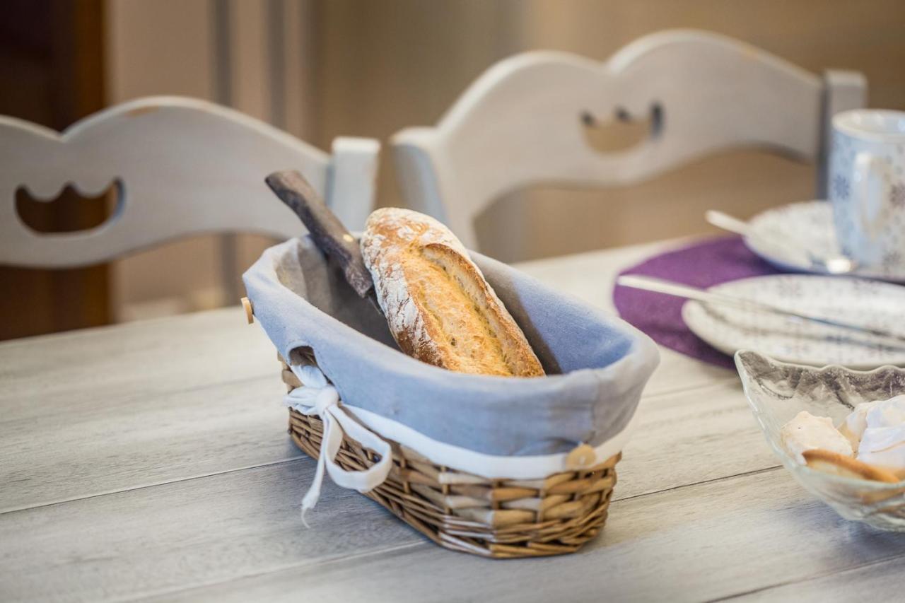 Bed and Breakfast Entre Canal Et Vignes Escolives-Sainte-Camille Екстер'єр фото